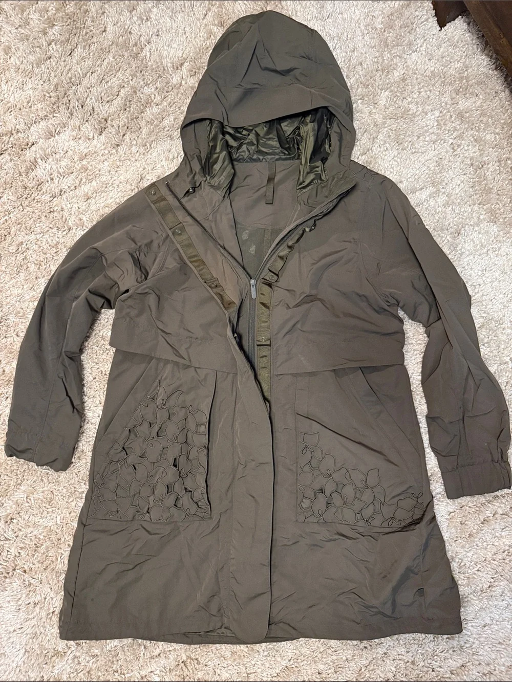 Women’s Lululemon Olive Hooded Lightweight Coat